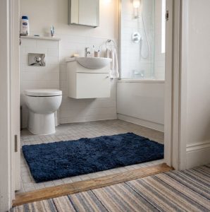 How To Protect Bathroom Rugs and Mats From Humidity Damage And Mould
